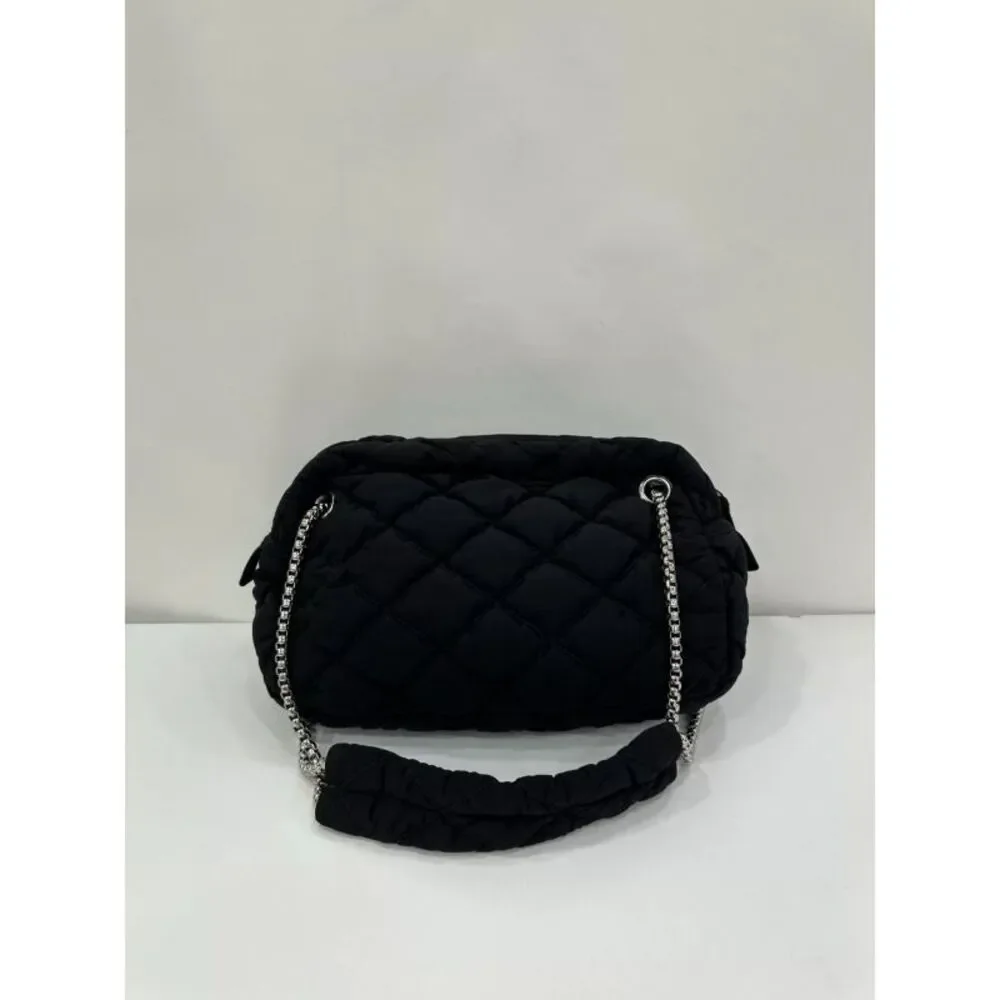CHANEL brand color
